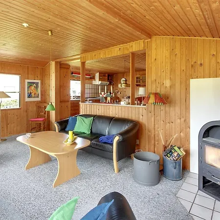 Three-bedroom Holiday In *