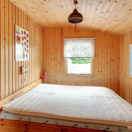 Three-bedroom Holiday In בית נופש Tarm
