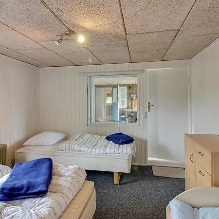 בית נופש Three-bedroom Holiday In *